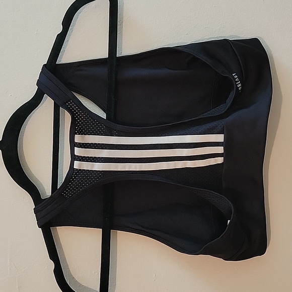 EUC Adidas sports top - Picture 2 of 6